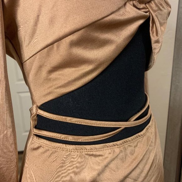 SHEIN Twist Front Cut Out Bodycon Dress - Picture 16 of 16